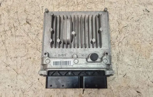 Mercedes-Benz B W246 W242 Engine control unit/module ECU A6510007002 28553006AZ A6519014402