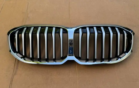 BMW 1 F40 Front grill 5A39366