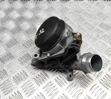 BMW X5 F15 Oil filter cover 8637812