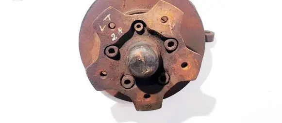 Volkswagen I LT Front wheel hub