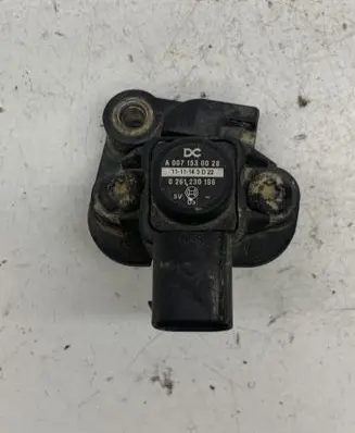 Mercedes-Benz E W212 Air pressure sensor A0071530028 0261230196