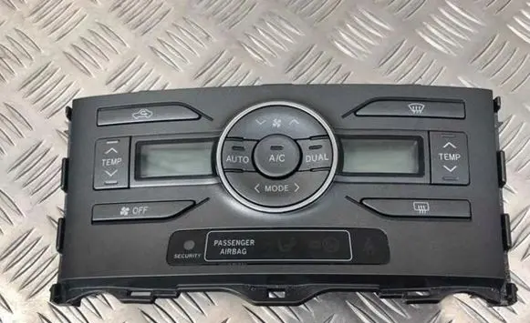 Toyota Auris 150 Climate control unit 5590002230b 55900-02230-b
