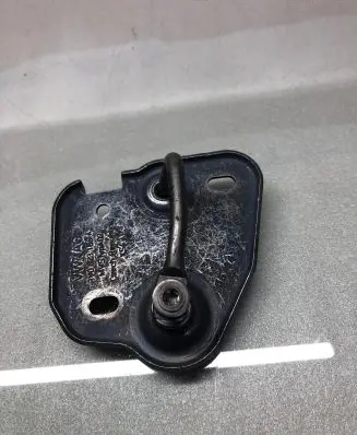Volkswagen Taigo Engine bonnet/hood lock/latch loop/hook 3v0823186a