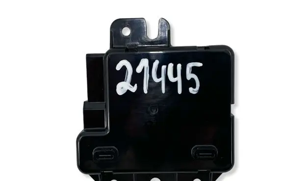 Tesla Model Y USB control unit 165678730A