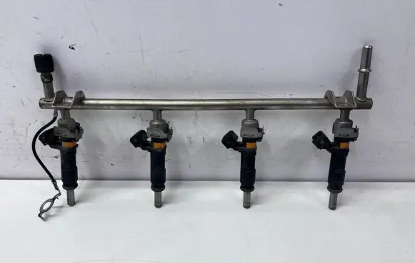 Opel Zafira C Fuel main line pipe 1228605 1228604 1229211