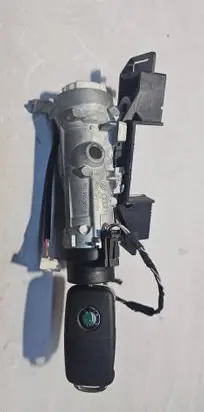 Skoda Octavia Mk2 (1Z) Ignition lock 1K0905851B 0651CB07911