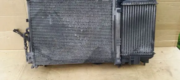 Opel Meriva B Radiator set 39131676