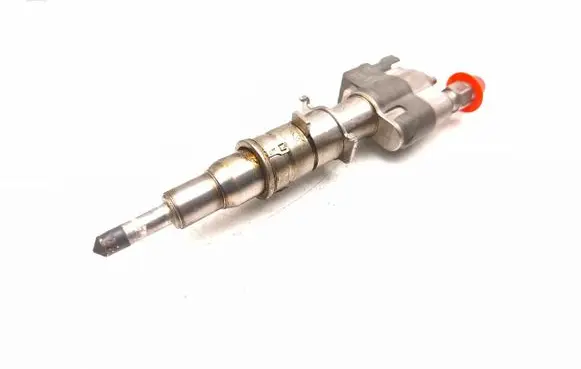 BMW 1 E82 E88 Fuel injector 7589048 758904808