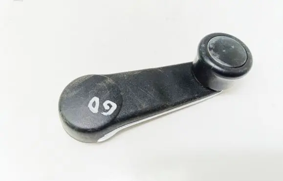 Audi 80 90 S2 B4 Rear door window winding handle 