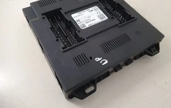 Volkswagen Up Comfort/convenience module 1S0937090