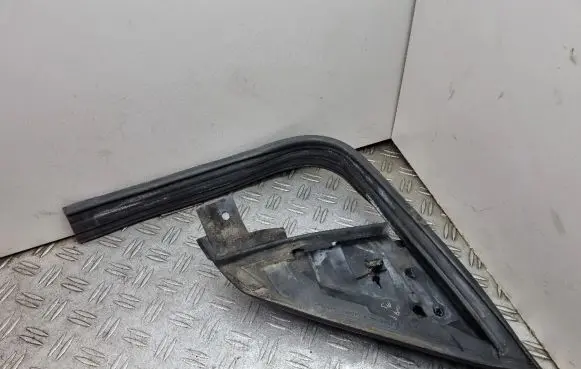 Volvo C70 Rubber seal front coupe door 30787724 P154413200 DA03054