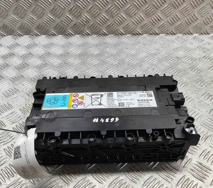 Volvo XC60 Hybrid / electric car battery 32431285
