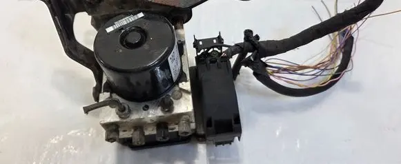 Chevrolet Captiva ABS Pump 95196739