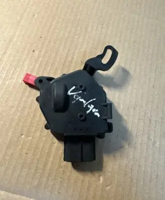 Chrysler Voyager Rear door lock 800786