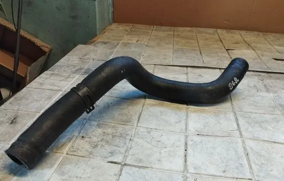 Hyundai Santa Fe Intercooler hose/pipe