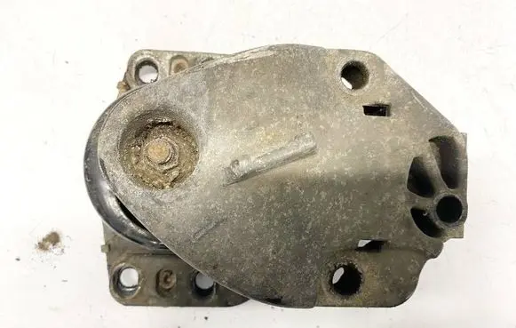 Opel Movano A Engine mount bracket