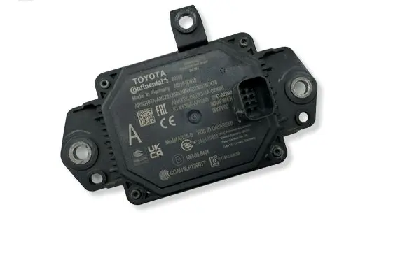 Toyota Yaris Cross Distronic sensor radar 882100D010