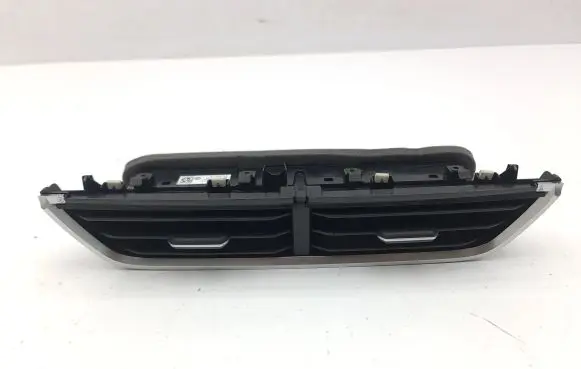 Volkswagen T-Roc Dash center air vent grill 2GA819728H