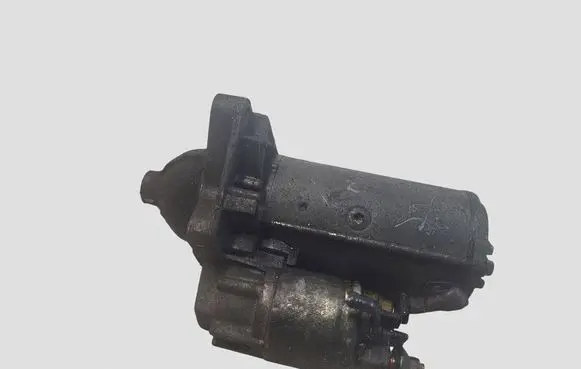 Opel Movano B Starter motor 233002654R TS2232
