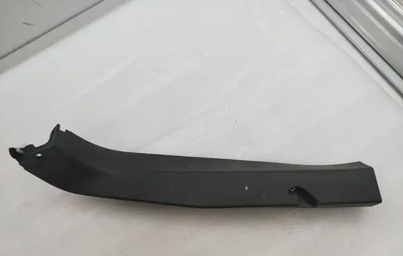 BMW i4 Centre console side trim rear 7487588