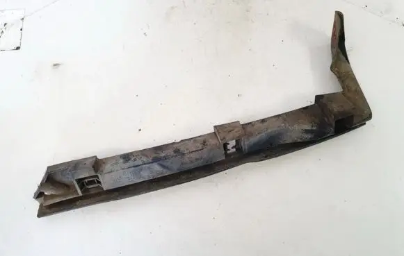 Volkswagen Sharan Front bumper mounting bracket 7m08073b