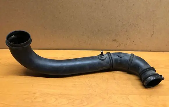 Volvo XC90 Intercooler hose/pipe 30645294