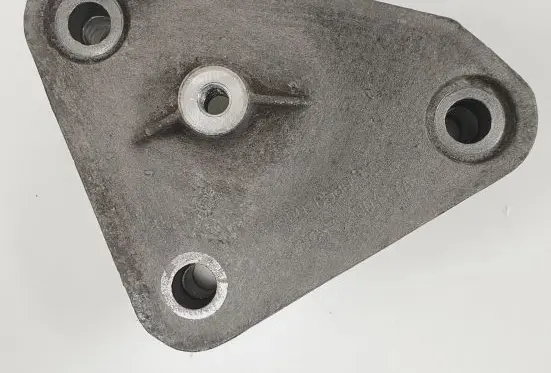 Jaguar XF X250 Engine mounting bracket 4R8Q8680CB