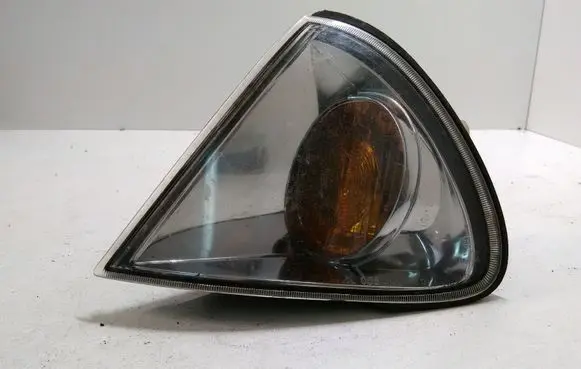 Toyota Avensis T220 Front indicator light 8152005030