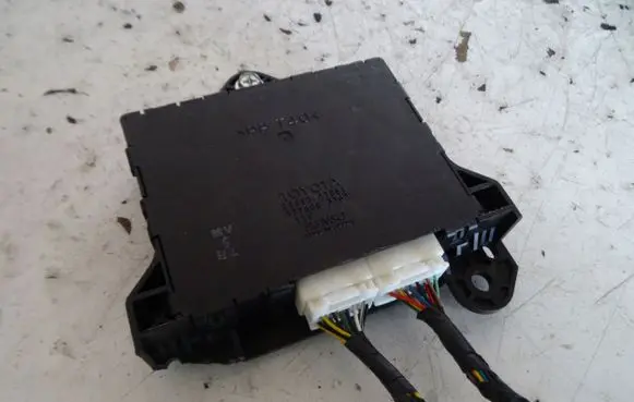 Toyota Prius (XW20) Other control units/modules 8865047050