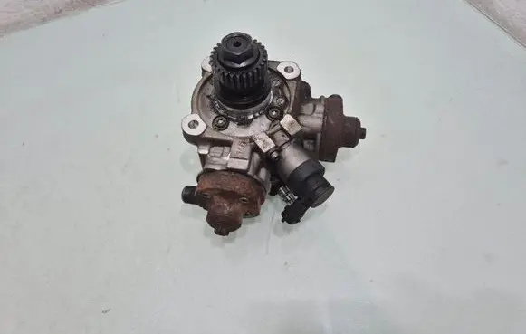 Jeep Grand Cherokee Fuel injection high pressure pump 35022130F 0445010637