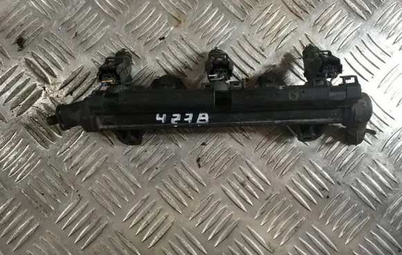 Seat Ibiza III (6L) Fuel injector 03E133320 03E906031 4015C03115