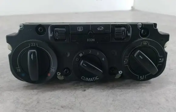 Volkswagen Golf V Climate control/heater control trim 747309-21