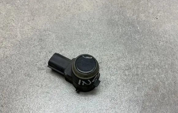 Opel Insignia A Parking PDC sensor 13300764