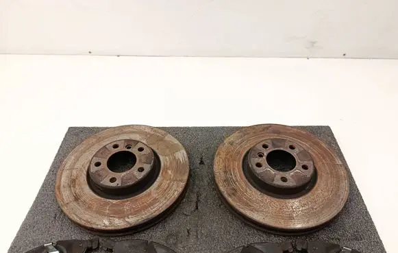BMW 5 F10 F11 Front brake disc 6898729 6898730 6851269