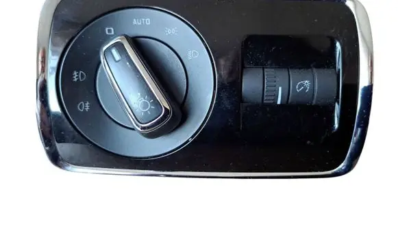 Skoda Superb B6 (3T) Light switch 3T0941431B