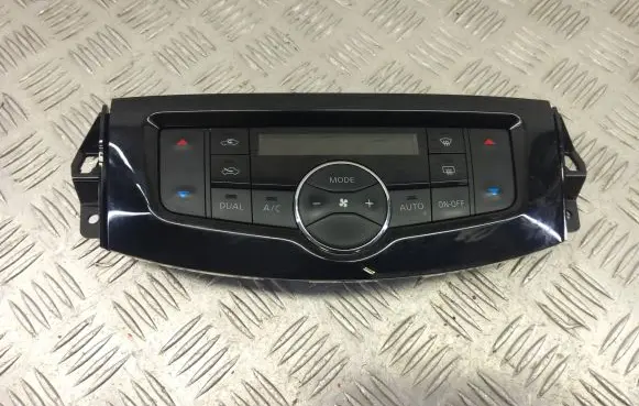 Nissan Navara D23 Climate control unit 275004JA1A