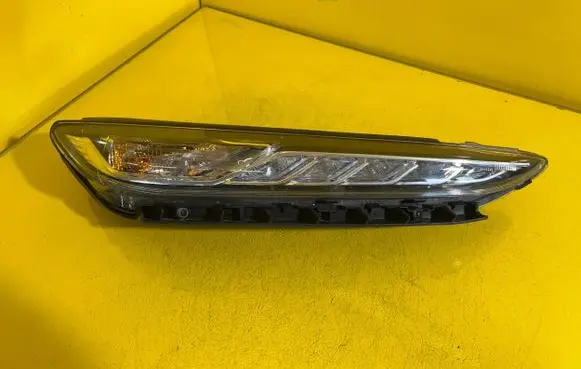 Hyundai Kona I Headlight/headlamp 92208-J90