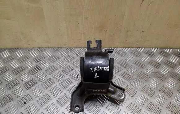 KIA Sportage Gearbox mount 218142E400