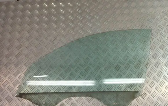 BMW 3 F30 F35 F31 Front door window glass four-door 43R001735 E000137