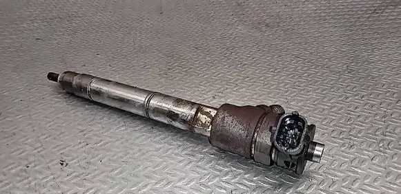 Opel Zafira C Fuel injector 0445110713 55488616