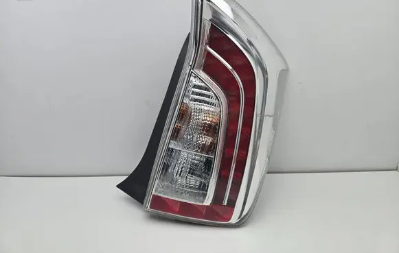 Toyota Prius (XW30) Rear/tail lights E115725 A046020