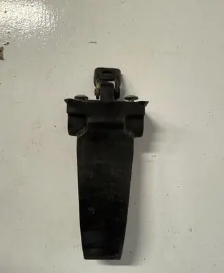 Skoda Superb B8 (3V) Rear door check strap stopper 3V0839267