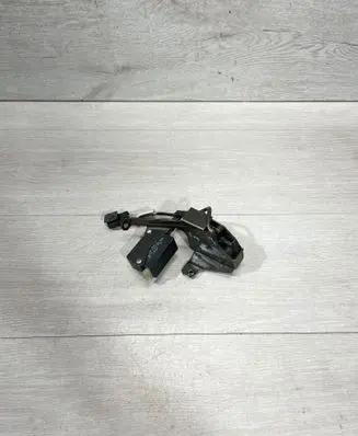 BMW 5 E39 Tailgate/trunk/boot lock/catch/latch 8384069