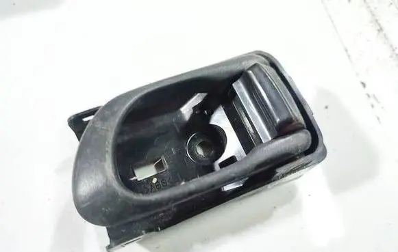 Subaru Forester SF Rear door interior handle 
