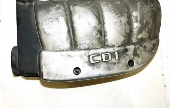 Mercedes-Benz C W203 Engine cover (trim) a6110101167