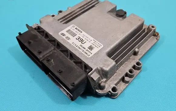Hyundai Tucson TL Engine control unit/module ECU 0281033011 IMPRK1484127