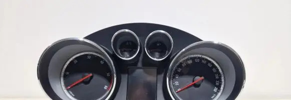 Opel Insignia A Speedometer (instrument cluster) 13327317 365903926H