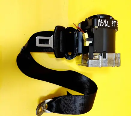 Audi A3 S3 8P Rear seatbelt 8L3857806