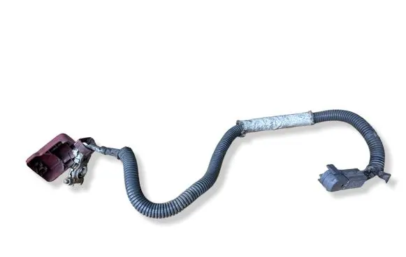 Toyota Avensis T250 Positive cable (battery) 8282320080