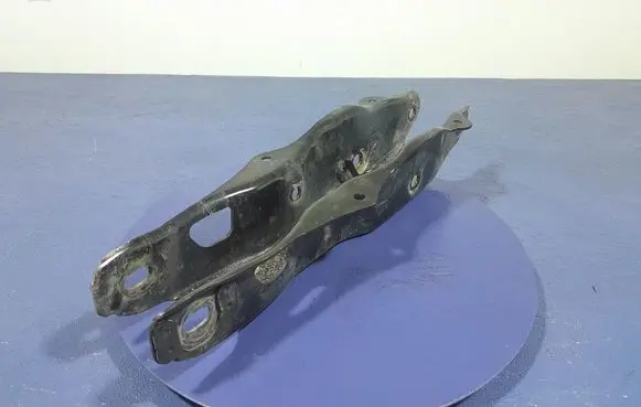 BMW X7 G07 Rear control arm 6878031